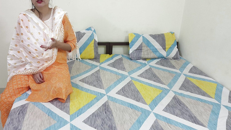 Saarabhabhi6: Sardarni tante geneukt door jonge Bihari-jongen met duidelijke Punjabi vuile...