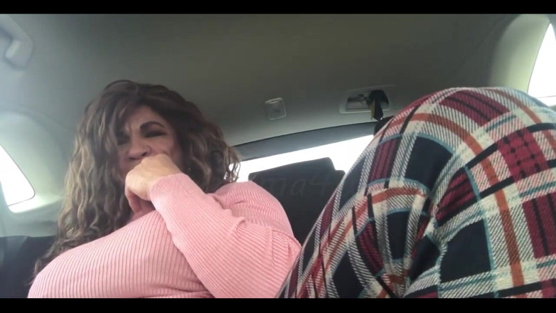 Musclemama4u: Being a Naughty Girl in the Backseat of an Uber....can...
