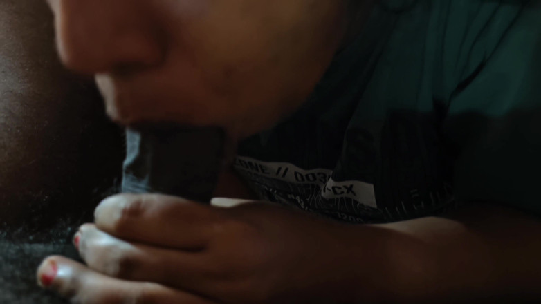 Realmallucouplevlog: Mallu tamilská dívka kouří a hraje si zezadu s velkým...