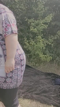 Passeggiata con ns fresco: umiliazione e piacere all'aperto