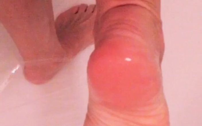 Nesty: For My Foot Lovers Only