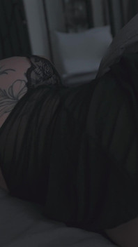 S5e1: Macocha zostaje z przyrodnim synem, podczas gdy męża nie ma - Czy późna noc zamieni się w zakazaną pasję?!