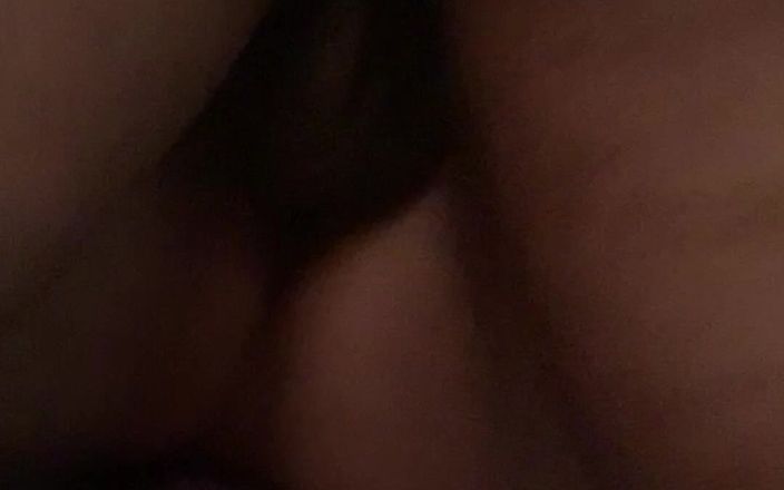 Hotty boobs: Cô vợ gợi cảm với người bạn video đầu tiên