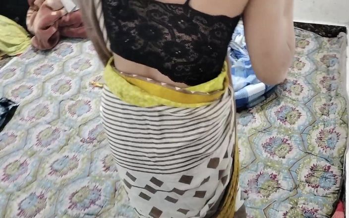 NAASRIN KHAN: Desi cameriera scopata in cucina
