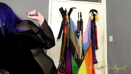 Mxtress Valleycat: Gotik kız arkadaşın tarafından aldatılan kız