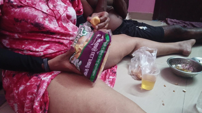 Reshmahotever: Bere divertimento tamil