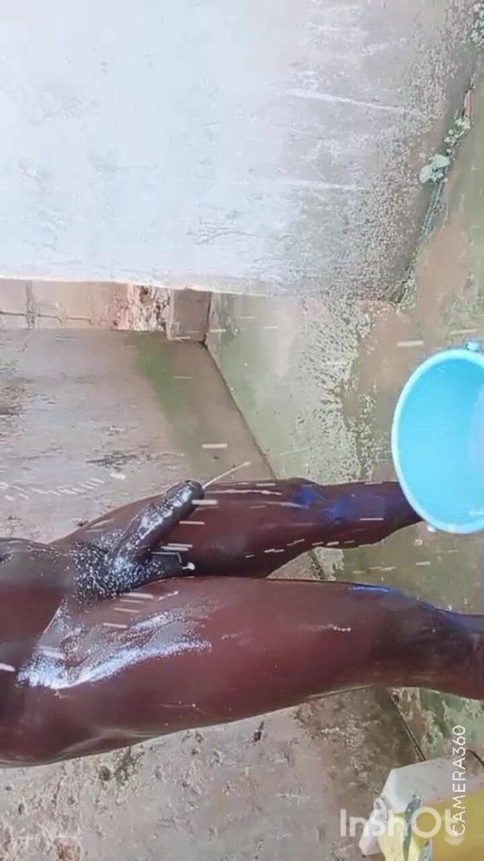 Hongi: Páni Velký Dick Cvičení Zkušenosti