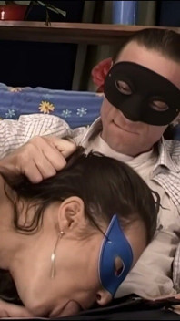 Amateur Couple Has Sex in Front of the Cast