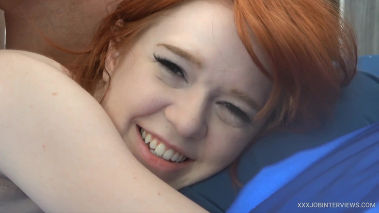 XXX Job Interviews: Ariel älskling älskar att rövknulla och suga ner anal sperma