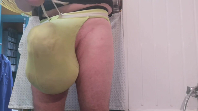 Monster_Meat_: Only 4 sizequeens