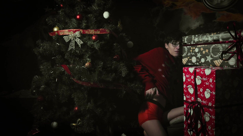 HotDogs studio: Masturbasi di bawah pohon Natal