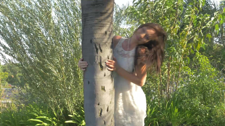 CBD Media: Teen mora con belle tette sode si masturba in solitaria