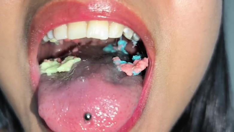 Isabel: Snake Gum