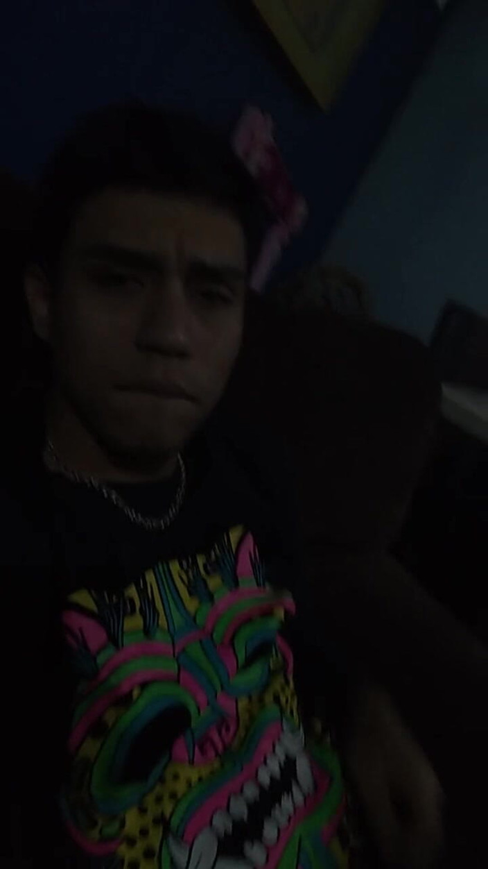 AlexAlejandro13: Hãy đi bú con cặc này