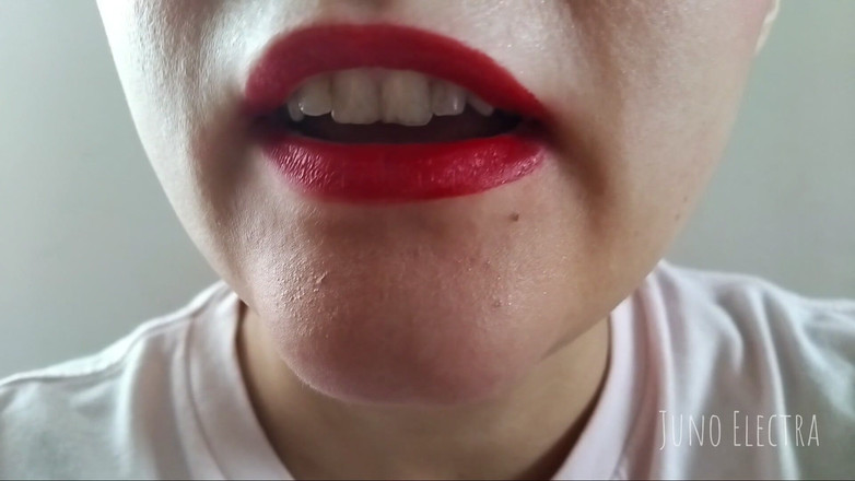 The Antichristrix: Obryně Red Lips Is Hladová pro tebe POV