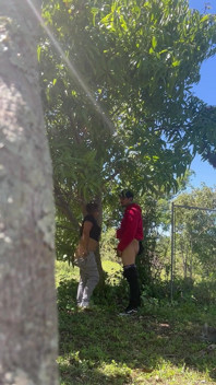Cewek Kamboja ngentot di hutan