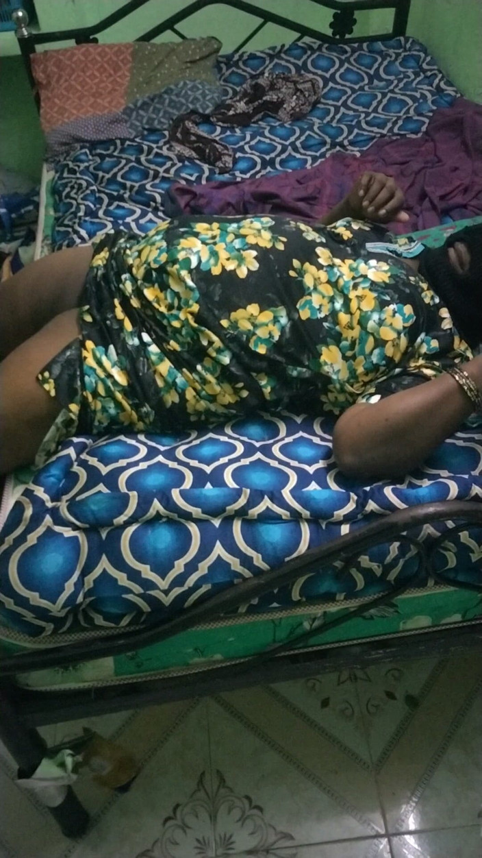 Benita sweety: Stiefmoeder met Desi stiefzus