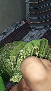 Desi India in Tuta Verde Salwar Scopata Duro Da Devar