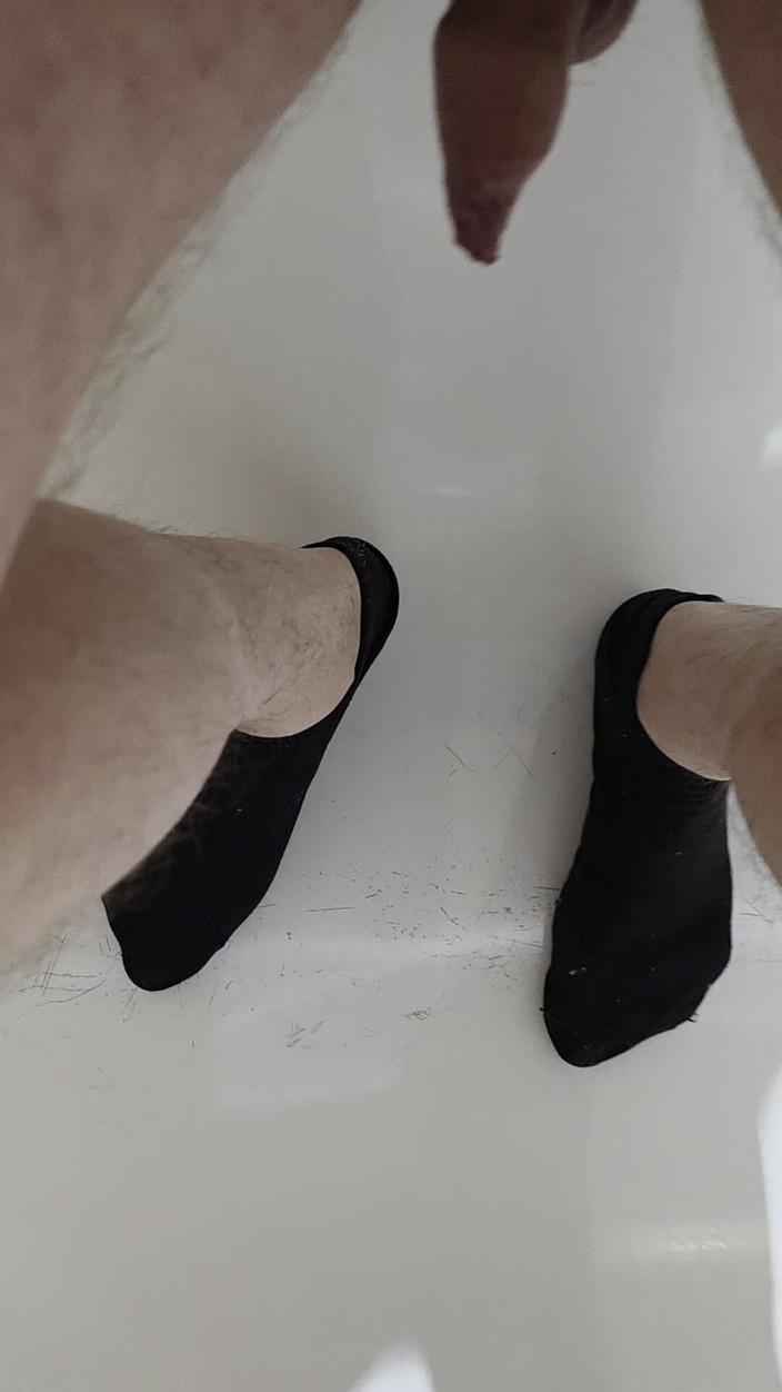 Nalekhome: Kencing di kaki