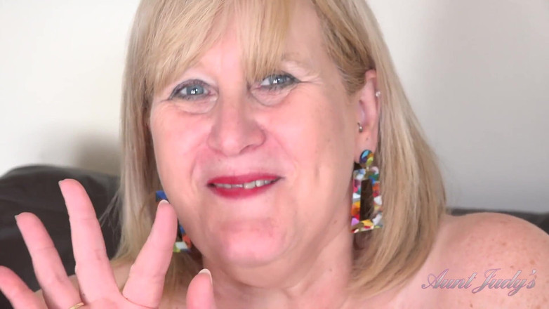 Aunt Judy's: Ajudys - твоя зріла товстушка господиня Кетрін хоче оренду