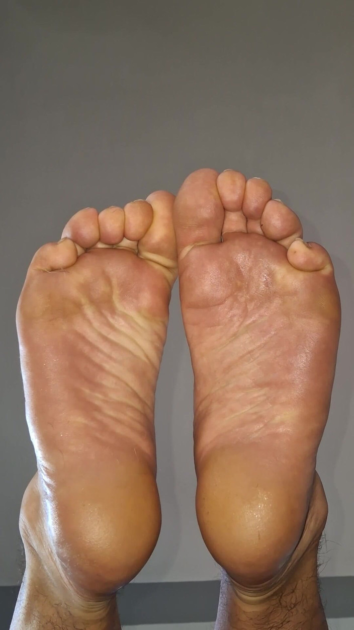 Midsouth Foot Fetish: Yüzünde ve yarağımda tabanlarım ile ne kadar dayanacaktın