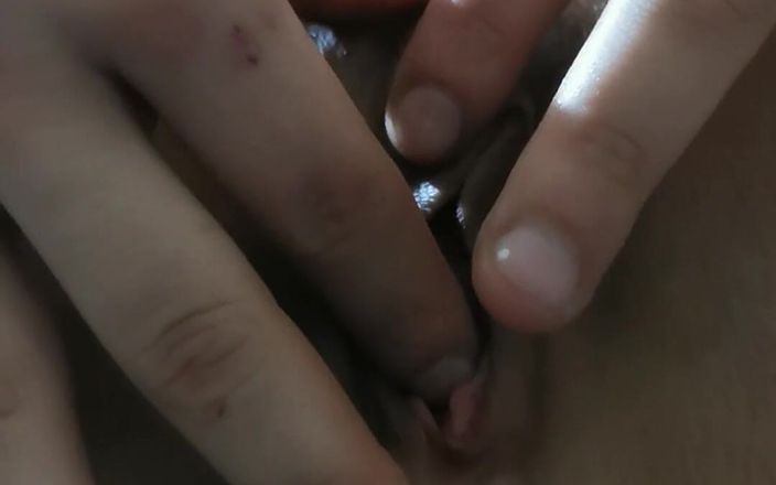 Hard & Rock cc: Amazing Slut Wife Playing Solo Fingers