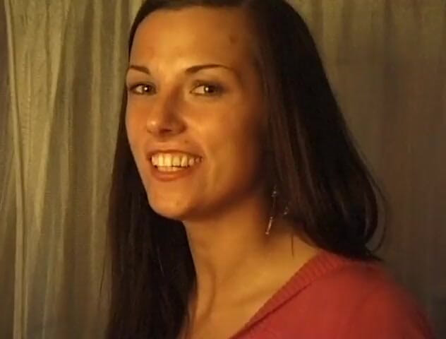 Flash Model Amateurs: Amateur teen is pleasing an older guy