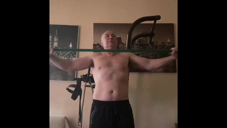 Alex Igogo: Що ви дивитеся на