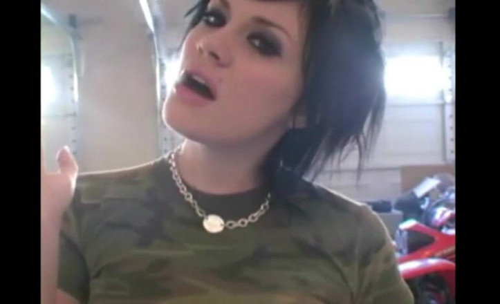 Femdom Austria: Slutty teens smoking a cigarettes in close up video