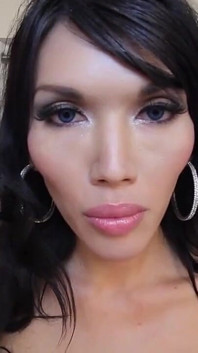Exotická Eva Lin dostane svou dávku análu s velkým pérem
