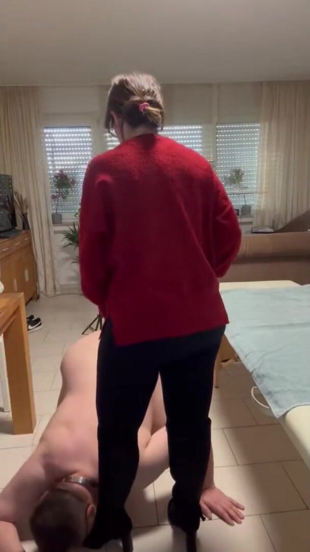 DomLadyMia: Domladymia-slaveofm Welts merah untuk hamba bahagian1