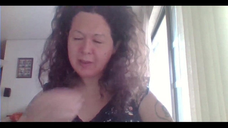 Nikki Montero: Stream hat begonnen