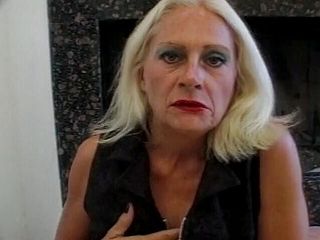Gilfy Pleasure: Blonďatá zralá dostane na castingu dvojitou penetraci