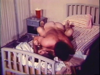 Vintage Usa: Hot nasty slut wants to be licked and fucked