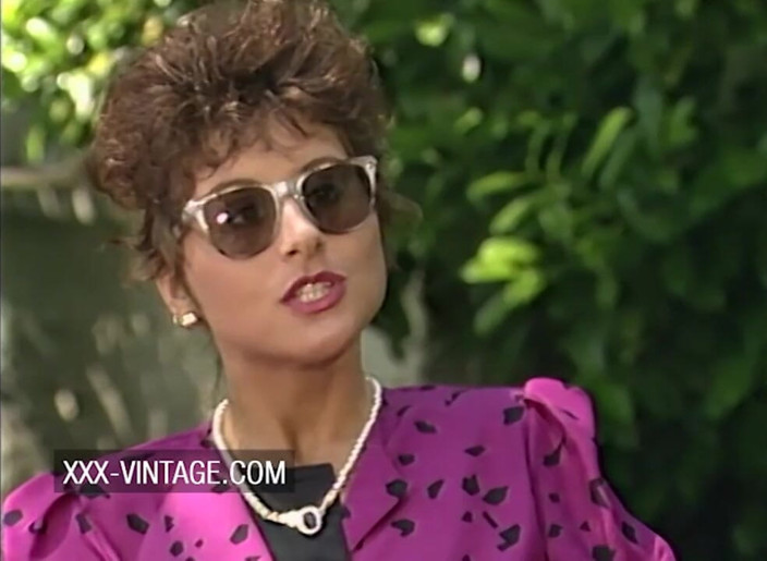 XXX-Vintage: ความทรงจำเซ็กซี่กับสาวผมน้ำตาลหน้าอกใหญ่