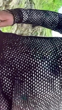 Musim Tiga - Pantai Lil Latina Sepanjang Hari