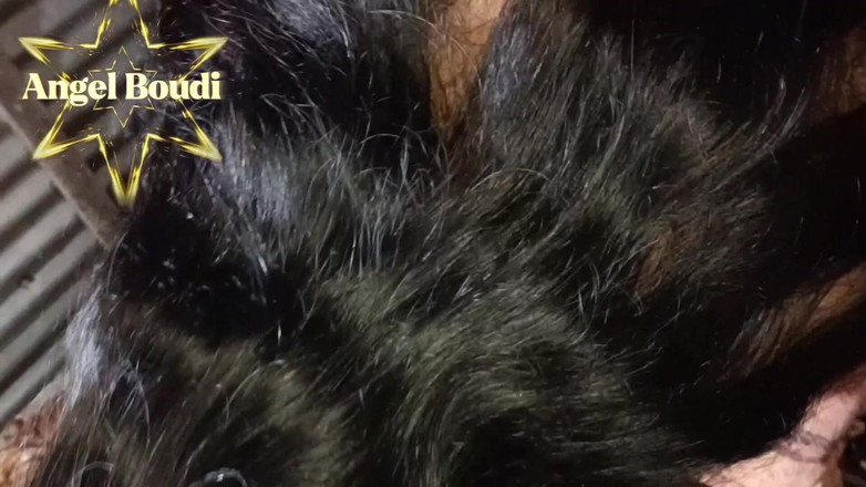 Roshalo Boudi: Bengali Angel Boudi e seu meio-irmão em Caso de Direito