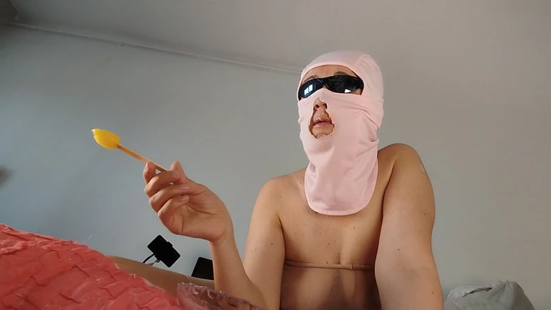 Amateur_MS: Sexy and Naughty Wife Tries on Clothes That She Cuts.