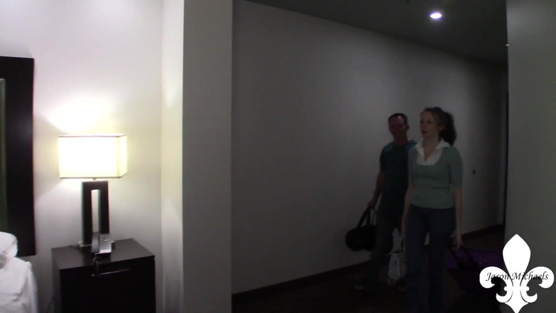 Jason Michaels: Kecil molek Lily Lark menggoda rakan sekerjanya