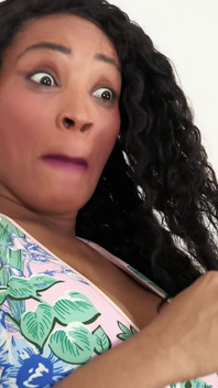 Kiki Minaj, MILF noire sexy à gros nichons, chevauche son étalon et se vide les couilles
