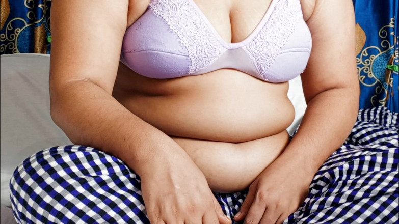 Shahinbd: 本物のバングラデシュの村の主婦が秘密の恋人に激しく犯される - 欲求不満なバングラデシュのおばさんが浮気するセックス