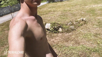 Extremalchiki: Street wanking twink