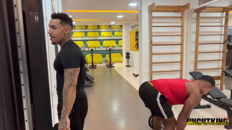 UncutKing: Tatted Latino Big Ass Muscle Bubble Fucked Bareback Big Cock...