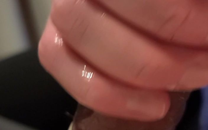 Contraby: 早上醒来打手枪