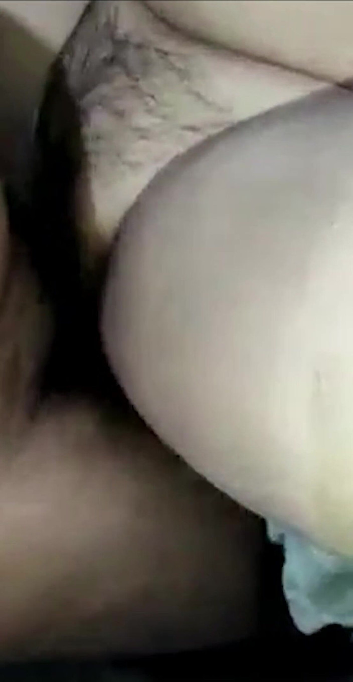 Parihema: Am Făcut Sex Cu Adevărata Mea Mamă Desi Acasă.