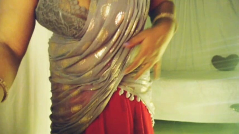 HotGirl21: Heißes mädchen öffnen bh voll nackt und zeigen möpse, drücken heiße...