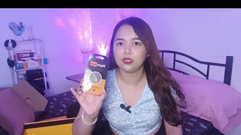 AsianSharinami: Unboxing mina 25k prenumeranter gåva från pornhub