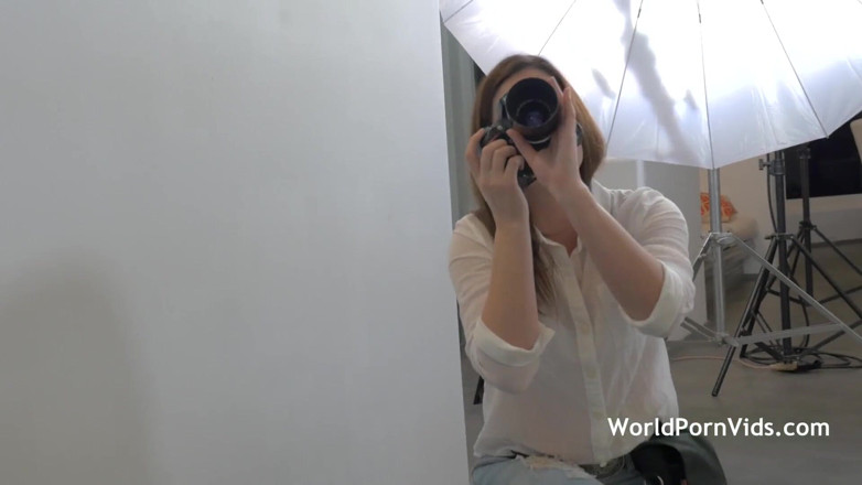 Selected worldwide porn: เจนน่า เจ รอสส์ ได้เสียวจนตัวสั่นขับปัสสาวะด้วยสาวเลสเบี้ยนสองคน