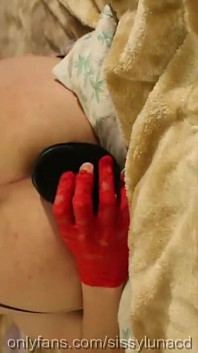 Sissy Slut Enjoys BBC, Cums Handsfree