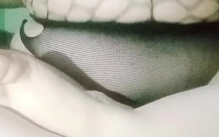 DestinyQueen96: I Need a Cock
